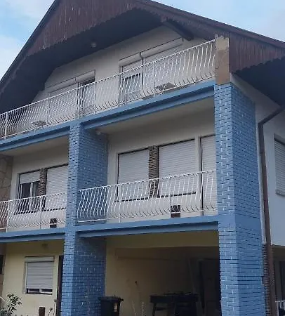 Bluebird Apartment *